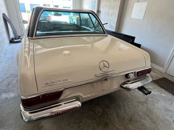 mercedes benz 230SL PAGODA - 9