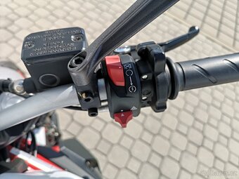 Ducati 797 r.v.2017, nové v ČR, 1.majitelka, pouze 6.500 km - 9