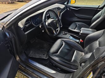Tesla Model S 85d free charging - 9