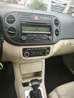 Proám vw golf plus 1,4Tsi 90kw DSG, ve výborném stavu - 9