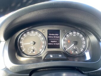 ŠKODA Rapid 1.6 TDI, 77 kW ambition 2013 - 9