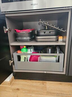 Kuchyňská linka Oresi Velvet Star - 9