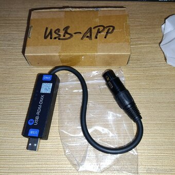 DMX ovladače a DMX spliter - 9