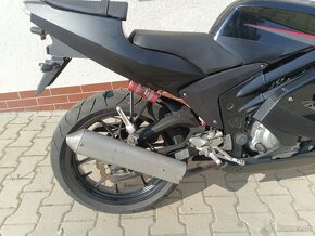 Rieju RS2 Matrix 125 - 9