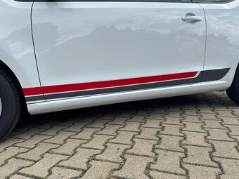 Volkswagen Up 1,0 48 KW 18 TKM STK - 9