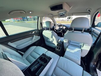 Škoda Superb 2.8 V6 L&K, DVD, Lednice, Footboard - 9