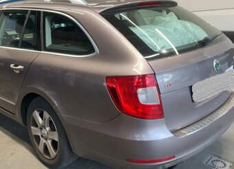 Škoda Superb II 2.0 Tdi DSG 125 KW ELEGANCE Kůže XENONY TOP - 9