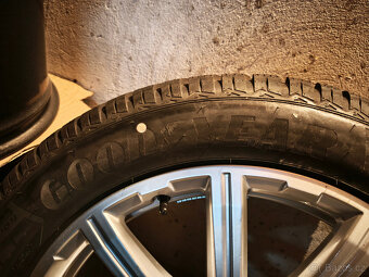 NOVÁ ZIMNÁ SADA - Audi Q7 (4M) - 20" alu disky s pneu - 9