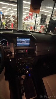 Mercedes-GLK320 - 9