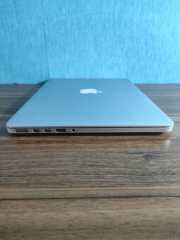 MacBook Pro 13" A1502 | Core i7 • 16 GB RAM • 1 TB SSD • Re - 9