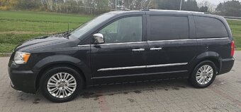 Chrysler town and country 3.6 - 9