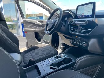 FORD KUGA 2,5 HYBRID 4x4 - 9