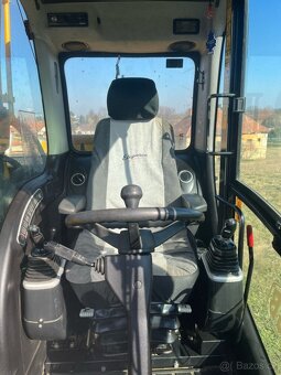 Kolový bagr JCB JS145W - 9