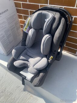 2x Autosedačky Joie + základna isofix - 9