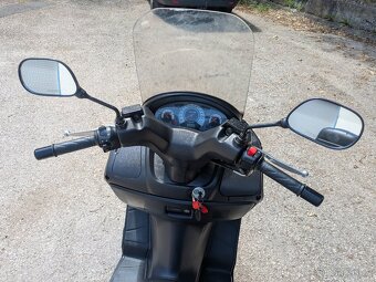 Suzuki Burgman 125 - 9