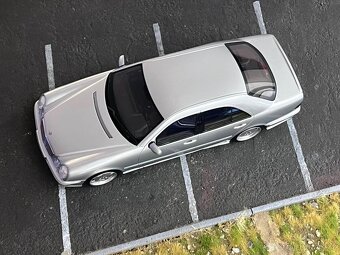 1:18 Mercedes-Benz E-Class E55 AMG - Silver - OttOmobile - 9