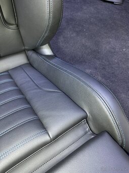 BMW 4 G22 M-Paket Individual kuzeny interier sedacky - 9