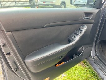 Avensis 1,8vvti  KOUPENA V ČR+NOVÁ STK - 9