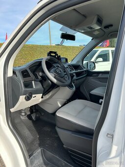 VW T6 2.0 TDI Sanitní vůz DSG - 4x4 - 9