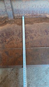 Zvedačka za traktor s vyklápěcí lopatou - 9