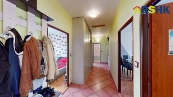 Prostorný byt 4+KK s balkóny a velkým sklepem ve... - 9