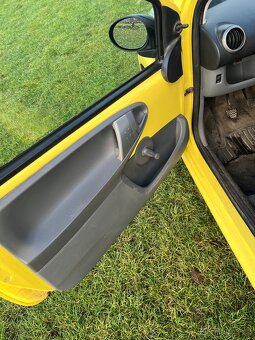 Peugeot 107 1.0i 50kw 2006 100 tis najeto stk 4/27 - 9