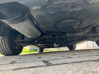 Lancia Thema 2.0 16v turbo - 9