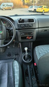 Škoda Fabia II černá 2009 - 9