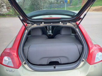 Volvo C30, 1.6i-klima-alu-ČR - 9