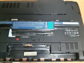 Acer Aspire 5552G black-red na náhradní díly - 9