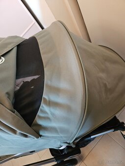 Stylový a praktický kočárek Bugaboo Fox³ + extra rám Fox¹ na - 9
