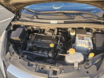 Opel Corsa 1.2 - 9