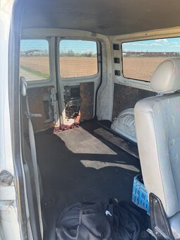 VW Transporter t5 long 2.5Tdi - 9