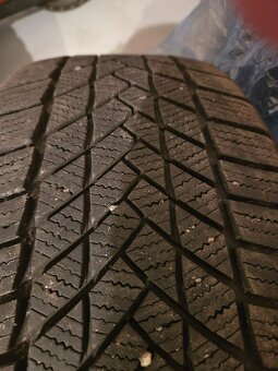 Zimní sada pneu 225/40/18 Nokian, Matador DOT 23,24 - 9