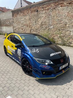 Honda Civic type r fk2 - 9