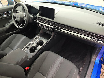 Honda Civic 2.0 e:HEV Elegance Tažné+Pneu - 9