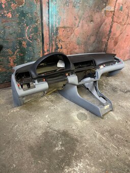 E46 palubní desky různé barvy - 9