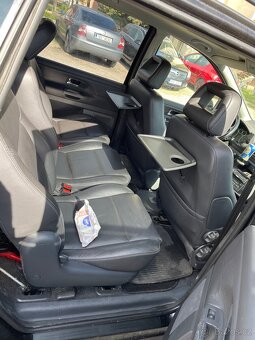 Volkswagen Sharan 1.9 tdi Top Vybava 7 mist - 9