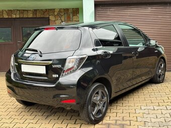 Toyota Yaris Hybrid 1.5i 55KW r.v. 9/2012Automat, Nová STK - 9