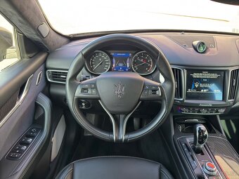 Maserati Levante 3.0 bi-turbo/316kw/4x4/133tkm/krásná výbava - 9