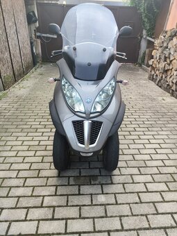 Piaggio MP3 ie - 9
