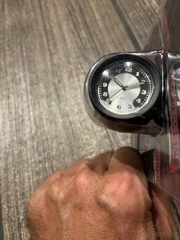 Cafe racer LED světlo a malé zrcátka, hodiny na řidítka - 9