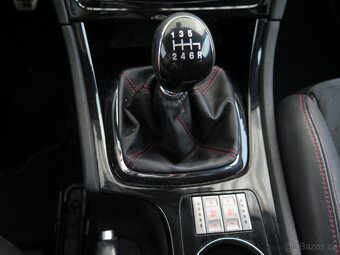 Ford Mondeo kombi 2.2TDCi 129kW,klima,výhřev, nová STK - 9