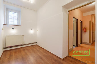 Prodej nemovitosti 120 m², Rohová 548/1, Karlovy Vary - 9