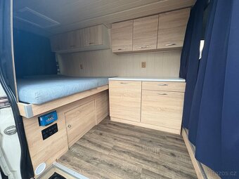 Prodám VW Crafter 2.5 TDi - 9