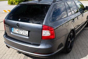 Škoda Octavia Combi 2.0 TFSI RS DSG - 9