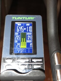 Špičkový cyklotrenažér TUNTURI S40 Perfektní stav - 9