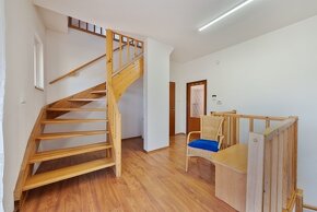 Prodej rodinného domu v Karlových Varech - 9
