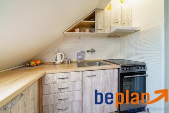 Prodej podkrovního bytu v Nejdku - 9