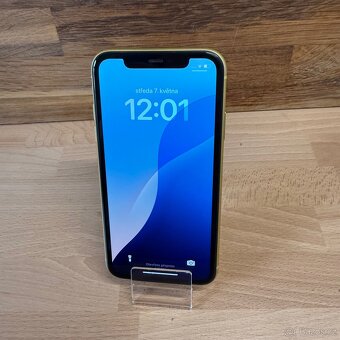 iPhone 11 64GB, žlutý (12 měsíců záruka) - 9